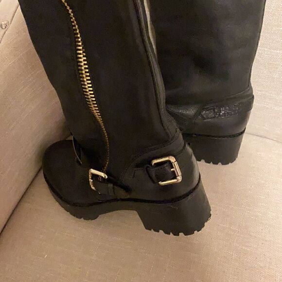 Knee boots - Picture 8 of 8